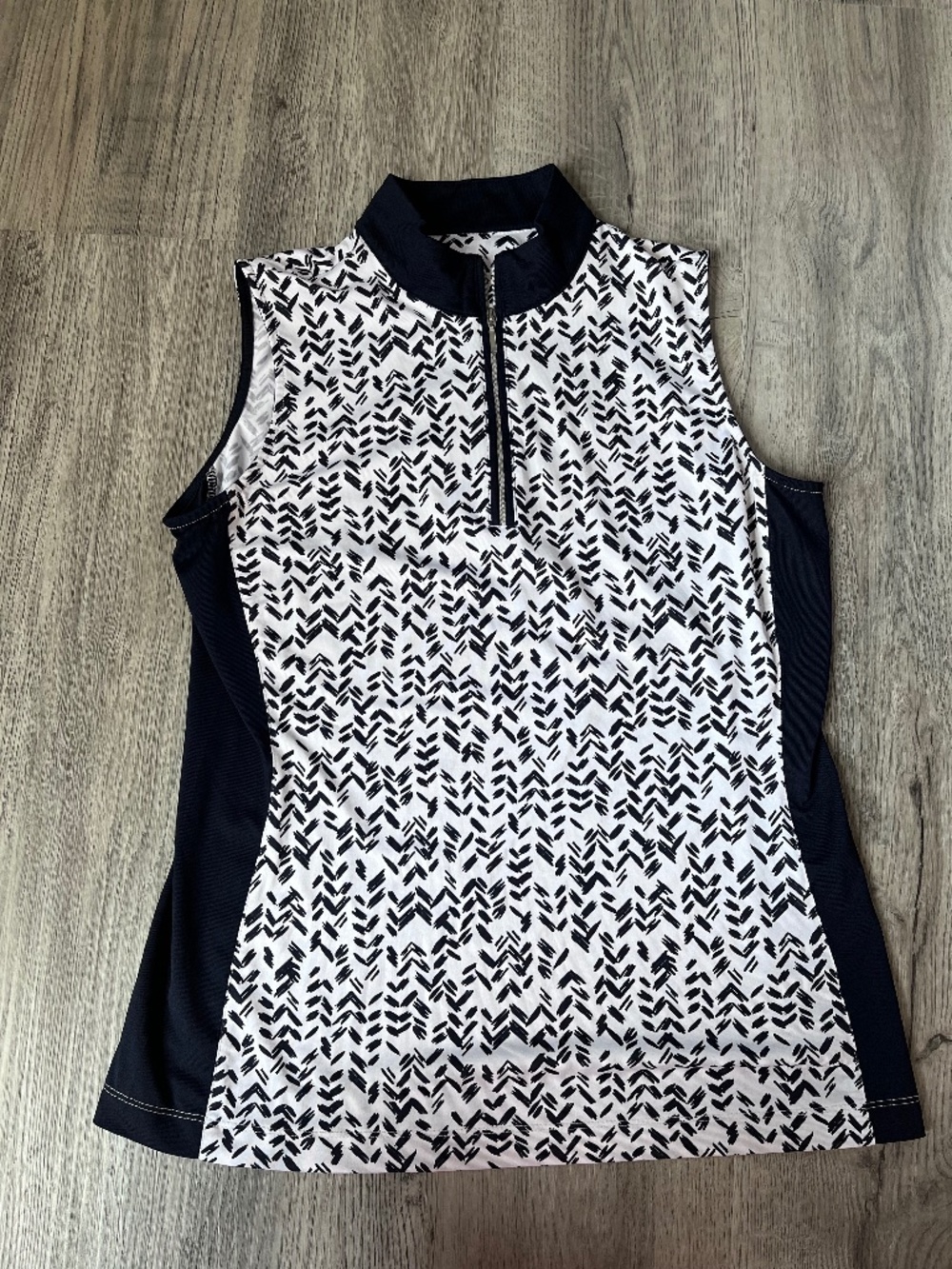 Tail white label Women's Sleeveless Top Size M black white geometric print